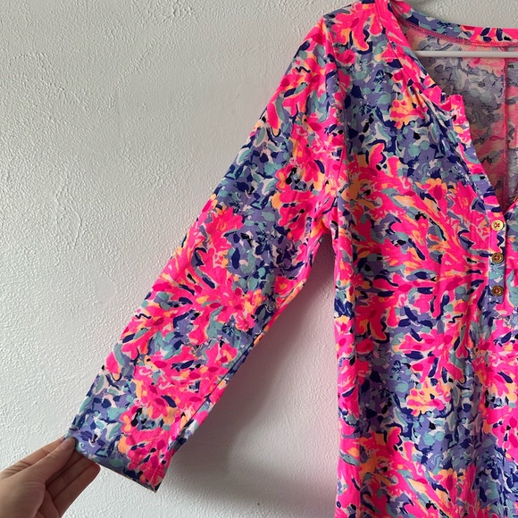 Lilly Pulitzer Banyan Dress in the 'Coco Coral Crab' pattern - Picture 3 of 4